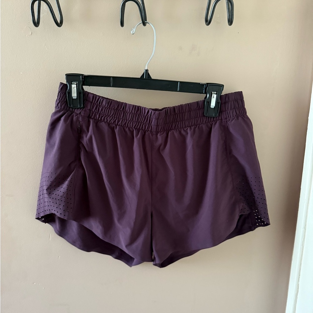 Athleta Women’s Purple Hustle 3” short
